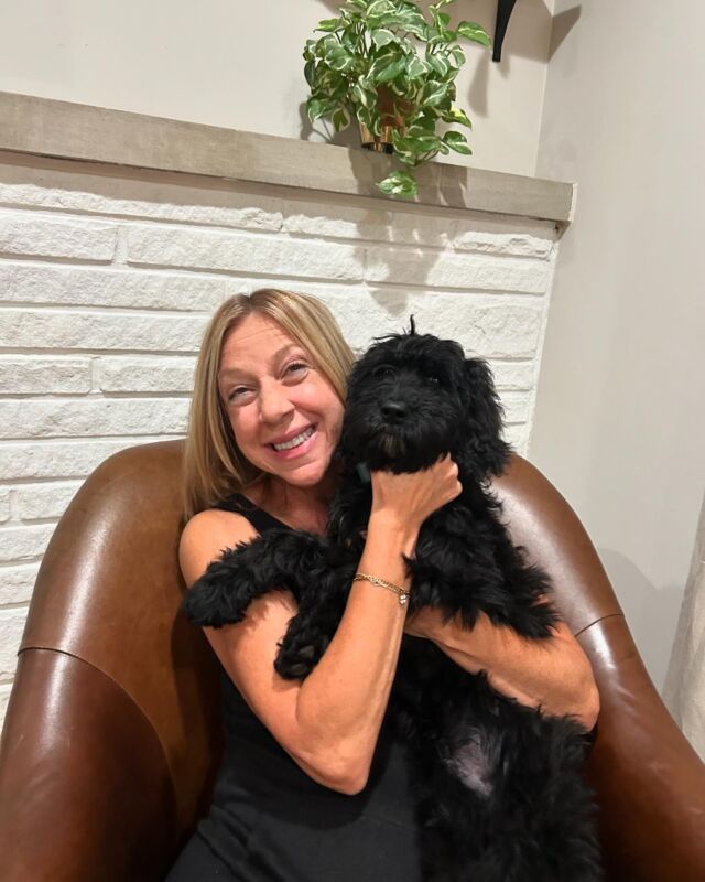 Milo had a long journey yesterday and is now with his new family in Ohio! He’s a sweet boy and is blessed with a wonderful family! #lostcreekgoldendoodles #f1goldendoodle #goldendoodles #goldendoodlesofinstagram